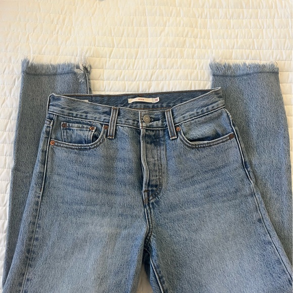 Levi Straight Wedgie Jeans - Picture 2 of 4